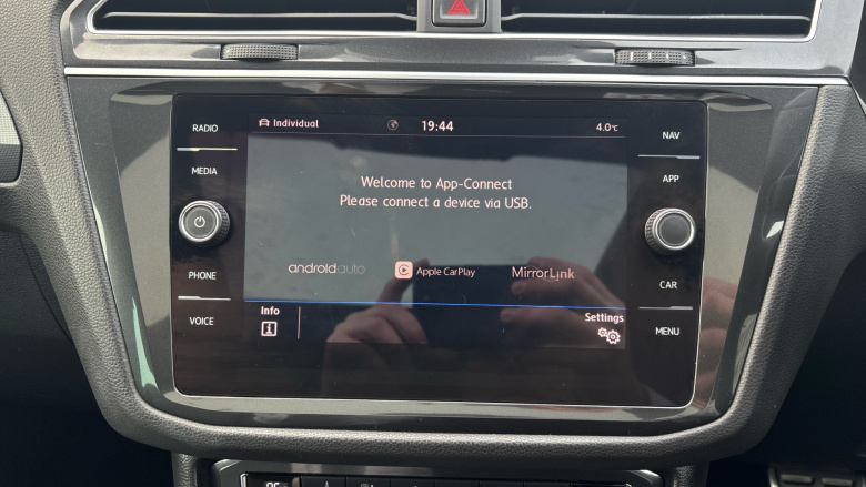 Volkswagen Tiguan 2.0 TDi 190 4Motion R-Line 5dr DSG Diesel Estate